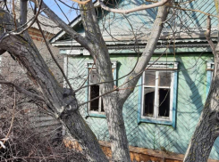 При пожаре на улице Руднева в Морозовске погиб человек