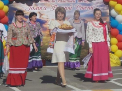 Под возгласы «Любо!» встречали артистов на фестивале казачьей песни в детском саду Морозовска