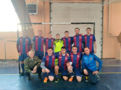 Команда СКА из Морозовска стала серебряным призером зонального этапа областного чемпионата по мини-футболу