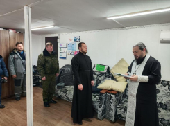 Архиерей Епископ Волгодонский и Сальский Антоний совершил молебен в бомбардировочном авиационном полку в Морозовске