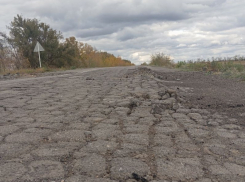 Стало известно, почему дорога в хуторе Покровский находится в таком состоянии