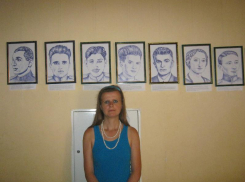Герой СССР из Морозовского района Семен Белявский увековечен в портрете на выставке, приуроченной к годовщине начала ВОВ