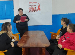 Час информации «Осторожно! Наркомания. СПИД» провели для детей в Сибирьчанском сельском клубе