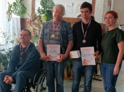 Мастер ФИДЕ из Морозовска Александр Воробьев стал абсолютным победителем шахматного рапид-турнира в Мартыновском районе