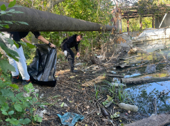 10 мешков отходов смогли собрать участники акции «Вода России» возле водокачки в Морозовске