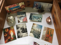 Новогодние открытки из коллекции Валерия Плато увидели посетители музея в Морозовске