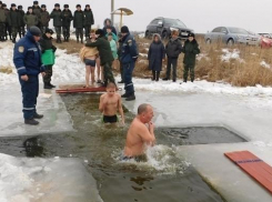 Организация крещенских купаний на водных объектах не планируется, - администрация Морозовского городского поселения