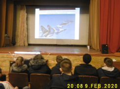 Беседа «Священный долг - Родину защищать» состоялась в Вольно-Донском СДК