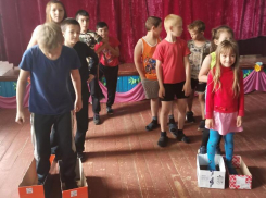 «Час веселых затей» провели для детей в сельском клубе хутора Сибирьки