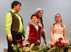 Спектакль «Синяя птица» принес большую победу школьному театру