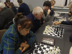 Команда шахматистов из Морозовска стала бронзовым призером областных соревнований «Хрустальная ладья»