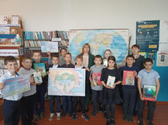 Экологический час и тематическую викторину провели для школьников в День Земли в станице Вольно-Донской