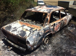 «Семерка» сгорела как спичка в поселке Чистые Пруды