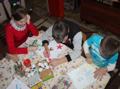 Патриотическую акцию «Письмо солдату» провели в детском приюте Морозовского района