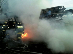 Стог соломы загорелся в хуторе Грузинов