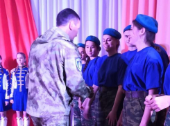 Молодых патриотов в Морозовске посвятили в юноармецы 
