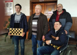Морозовчанин Александр Воробьев стал победителем областного шахматного турнира в Мартыновском районе
