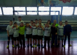 «КАМЕНКА» заняла в Морозовске первое место по мини-футболу среди детей 2004 года рождения