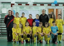 На футбольном турнире в Ростове спортсменки из Морозовска заняли призовые места