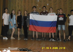 «Гордо реет флаг России»: в станице Вольно-Донской организовали час информации о знаменах