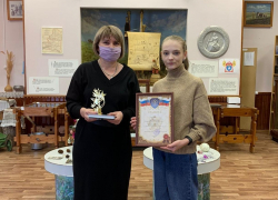 В конкурсе логотипов для музея Морозовска победила работа Ксении Беляевой