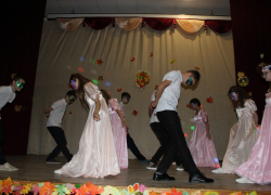 Традиционный Осенний бал состоялся в гимназии №5 Морозовска