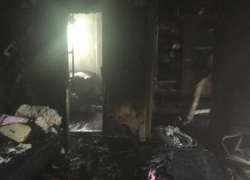 Обошлось без жертв: частный дом загорелся на улице Ворошилова в Морозовске
