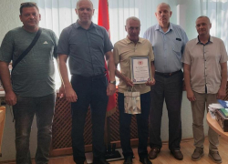 С 70-летним юбилеем глава администрации Морозовска поздравил Андрея Красноперова 