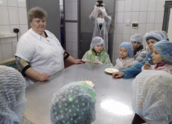 Всероссийская акция "Неделя без турникетов" в Морозовске началась со "Вкусных экскурсий"