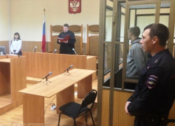 Жестоко избившего продавщицу в Морозовске военнослужащего осудили на 9 лет колонии 