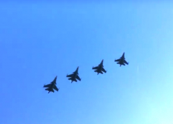 Истребители из Морозовска сняли на видео в Минске