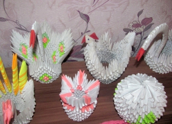 Девушка-инвалид из Морозовска создает 3d-фигурки животных из бумаги