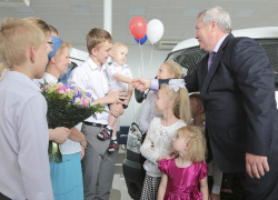 Малоимущим многодетным семьям Ростовской области бесплатно предоставят автомобили