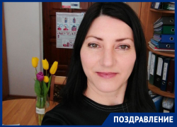 Она помогает мечтам сбываться: в Морозовске отметили юбилей Ольги Гороховой