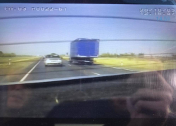 Сотрудники ДПС помогли вовремя доставить человека в больницу по дороге Морозовск-Цимлянск-Волгодонск