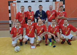 120 рублей в день: ветераны морозовского футбола возмущены организацией поездки на соревнования