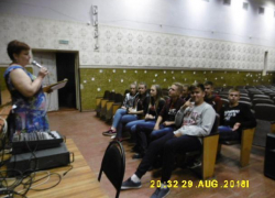 Тематический вечер "Мы памяти этой будем верны" провели в Доме культуры станицы Вольно-Донской 