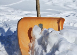 Уборка снега: за нарушение правил благоустройства территории морозовчанам грозит административная ответственность