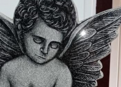 Нужен красивый и долговечный памятник? Посмотрите в Справочнике