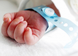 В случае необходимости, условия для принятия родов имеются, - в администрации Морозовского района прокомментировали слухи о закрытии роддома