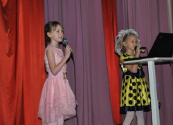 Праздничный концерт "Нежной, Ласковой, Любимой" подготовили в доме культуры хутора Вишневка