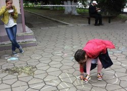 Письмо в редакцию: Дети рисовали символы мира и Победы и ели солдатскую кашу в Морозовске
