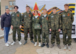 Победителем военно-спортивной игры «На рубеже» в Морозовске в честь Дня Победы стала команда школы №3