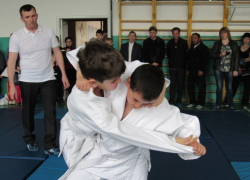 Первенство по дзюдо в Морозовске прошло под девизом "Молодежь против наркотиков"