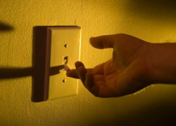 Плановое отключение электроэнергии ожидается на улицах Ляшенко, Дербенцева и Степана Разина