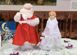 Какими раньше были Дед Мороз со Снегурочкой, показали в музее Морозовска