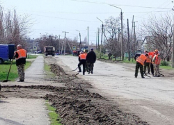 В Морозовске стартовал ремонт дороги на улице Истомина