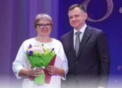 Приемная мама из хутора Грузинов получила награду губернатора