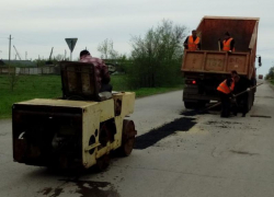 Ямочный ремонт на площади 220 квадратных метров выполнен в Морозовске с 1 по 5 мая