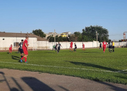 Морозовский ФК "УНР-Каменка" проиграл "Воднику" 2-4 в домашнем матче